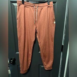 Vuori Performance jogger size small